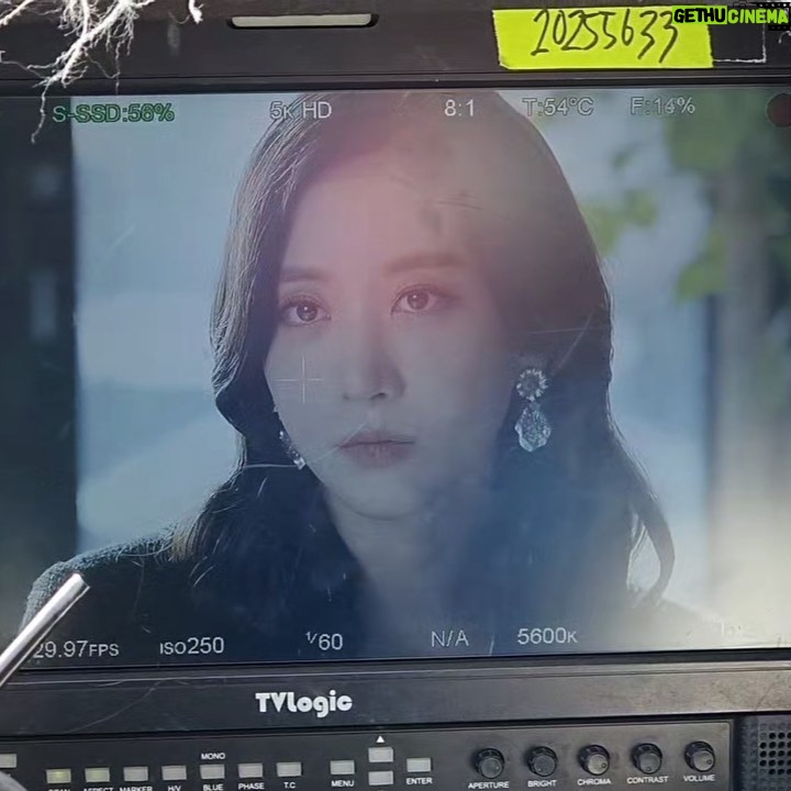 Oh Chae-yi - 1.2K Likes -