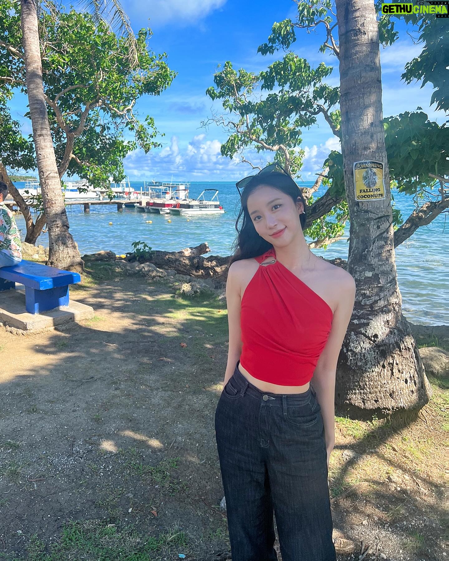 Oh Chae-yi - 3 Likes - ☀️🌬️🌊💦✨
(저번 괌 여행 사진 이제야 올리는거에요..!)