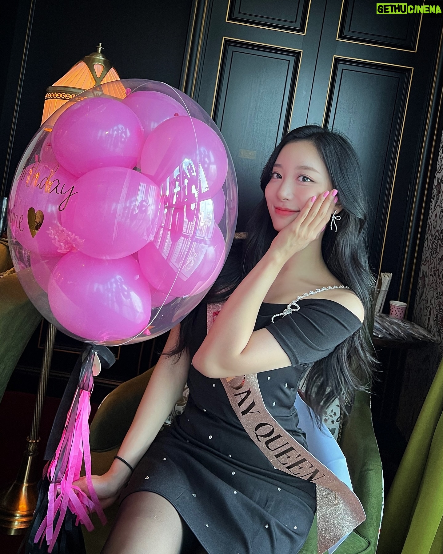 Oh Chae-yi - 3 Likes - 🎀🖤🎂