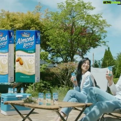 Oh Chae-yi - 1.1K Likes - @almondbreezekorea