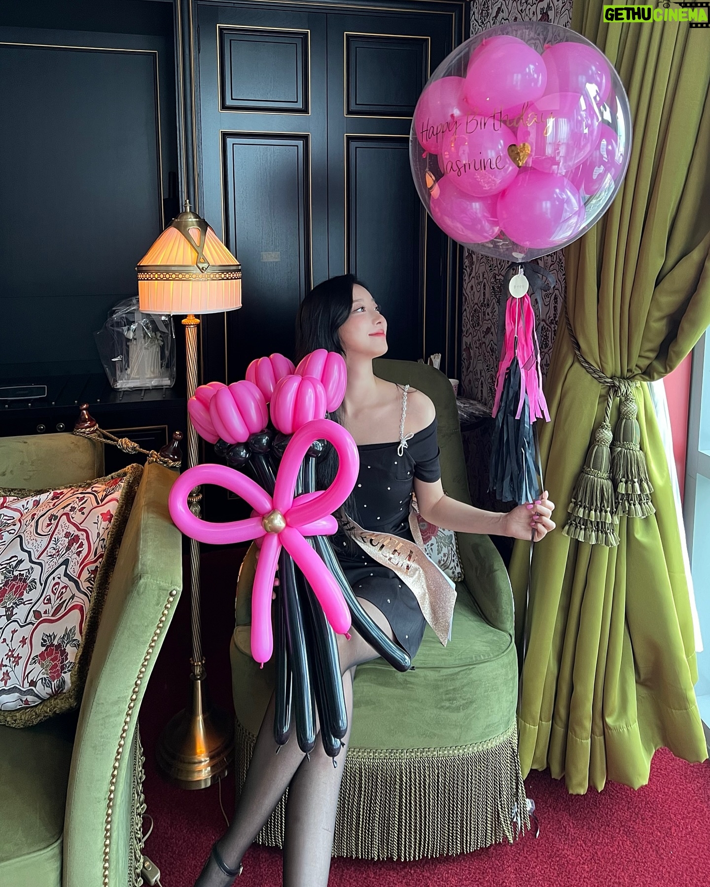 Oh Chae-yi - 3 Likes - 🎀🖤🎂