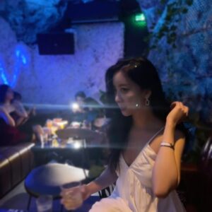 Oh Chae-yi Instagram - 백만년만의 Vietnam🇻🇳
인싸놀이 하고 하루 방전...