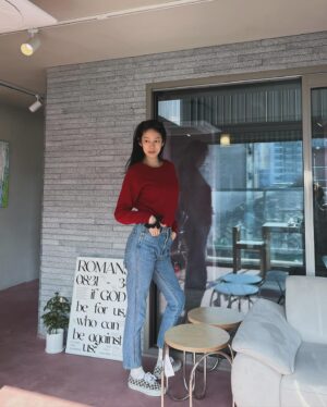 Oh Hye-won Instagram - 생일에 날씨 좋은거 너모 오랜만이라 신이나네요
올 한해도 성실한 마음으로 살께요 감사합니당♥️