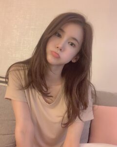 Actress Oh In-hye HD Instagram Photos and Wallpapers May 2020