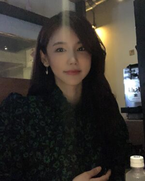 Oh In-hye Instagram - 이틀째치팅데이ㅠ.ㅠ 입터지면 아니되오..😭😭