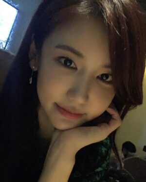 Oh In-hye Instagram - 이틀째치팅데이ㅠ.ㅠ 입터지면 아니되오..😭😭