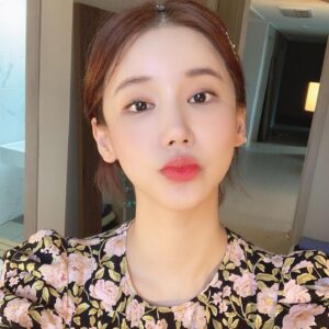 Oh In-hye Instagram - 오랜만에 주말서울데이트.출바알~모두굿주말♥️