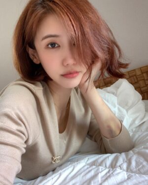 Oh In-hye Instagram - 벌써피곤. 멀다.