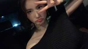 Oh In-hye Instagram - 급하게 미팅끝내고, 불금느끼러 한맥데이트. 조오타. 크.