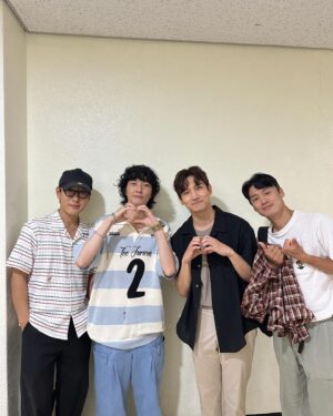 Oh Sang-jin Instagram - 심자민 창튼 멋져

덕분에 귀호강 눈호강