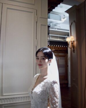 Oh Se-young Instagram - 👰🏻‍♀️🤍🤍🤍