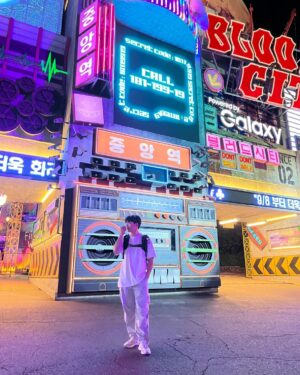 Ok Jin-uk Instagram - 🌌