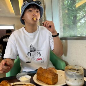 Ok Jin-uk Instagram - 밀가루 안좋아함 🍞 근데 진짜 안좋아함🥖