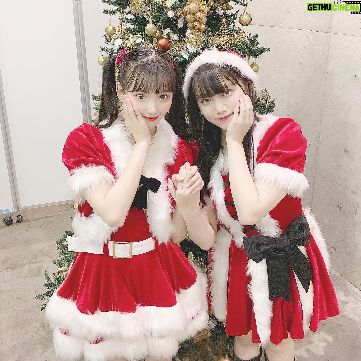 Oka Suenaga - 3 Likes - ⸜ 🎄 ⸝
・
・
年内ラスト握手会でしたっ☺︎
・
・
#merychristmas #meryxmas
#握手会 #年内最後 #2019 #christmas #サンタコス #サンタさん