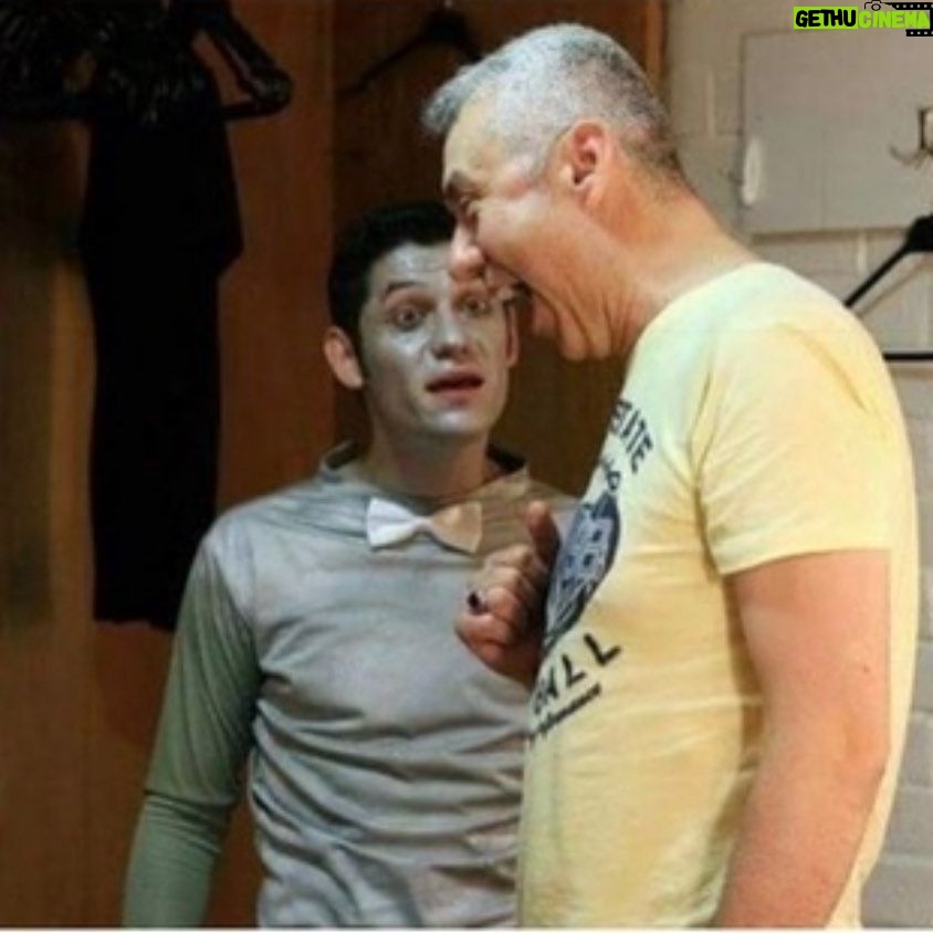 Okan Çabalar - 215 Likes - @alkayacaner çeken kim hatırlamıyorum ama çok samimi bir foto bu ki ben robotum burda ona rağmen 🤖