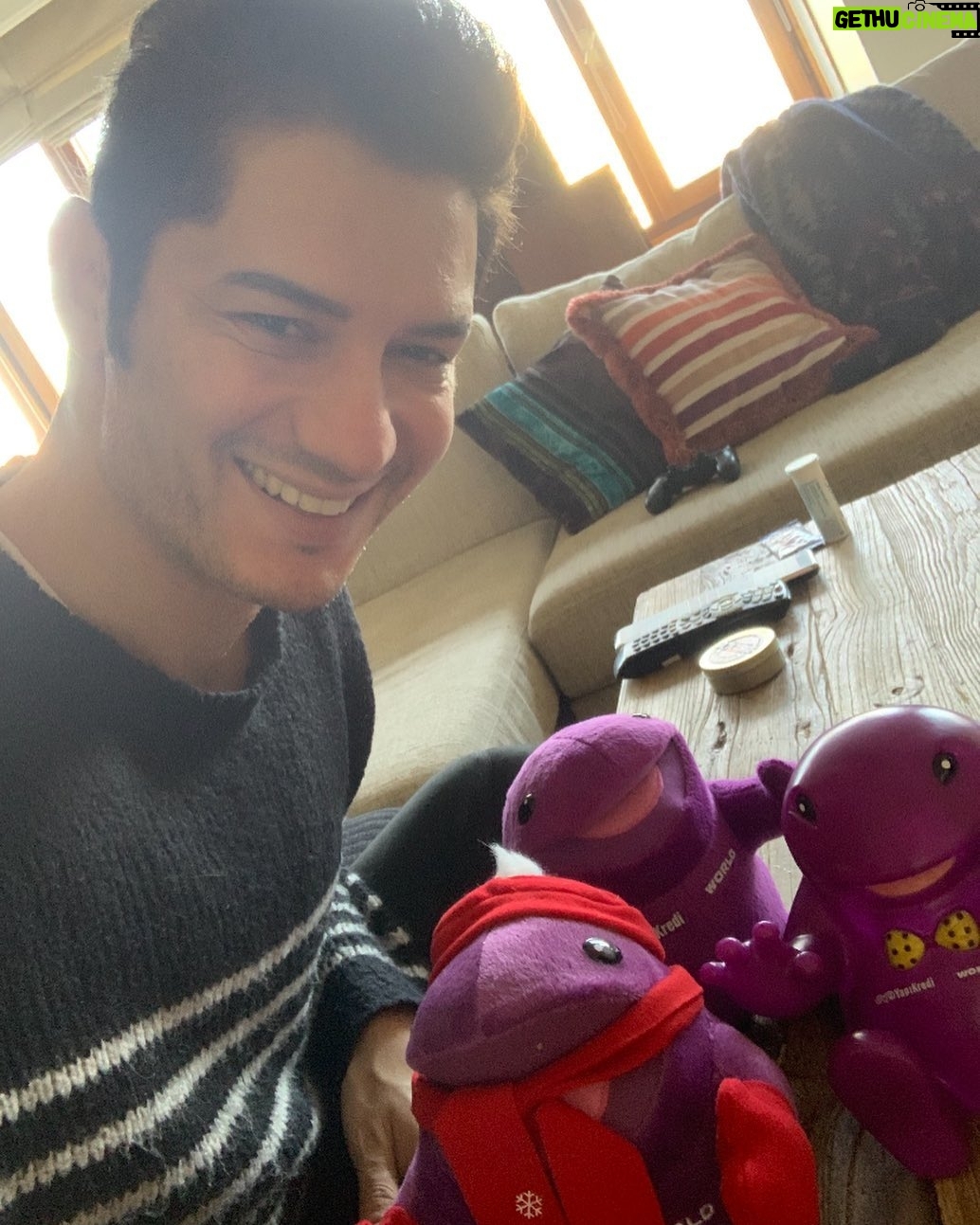 Okan Çabalar - 711 Likes - Seslendirmenliğini yaptığım vada hediyeleri için teşekkürler @yapikredi @imajvoicecasting @lerzankuzgun