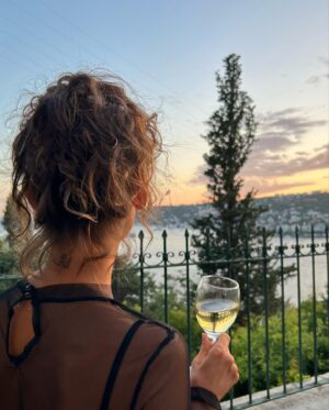 Olcay Yusufoğlu Instagram - 🥂