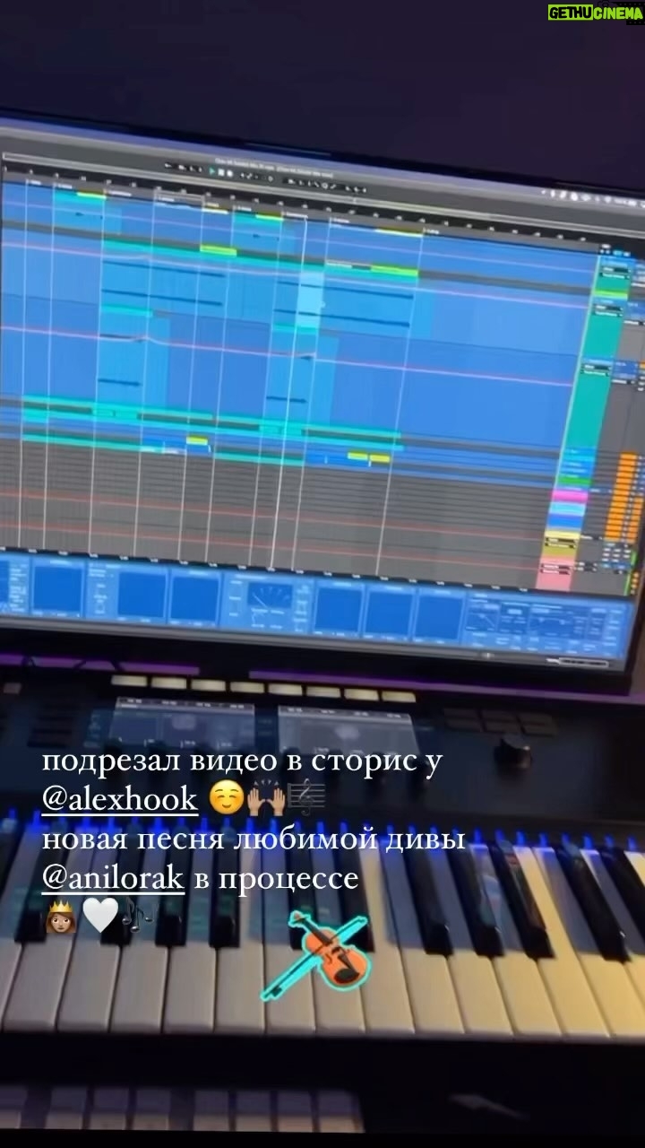 Oleg Malashkin - 1.4K Likes - Рождение новой песни … это всегда такое особенное предвкушение… единственная песня, написанная мной с 24го февраля…
написанная специально для @anilorak 🤍