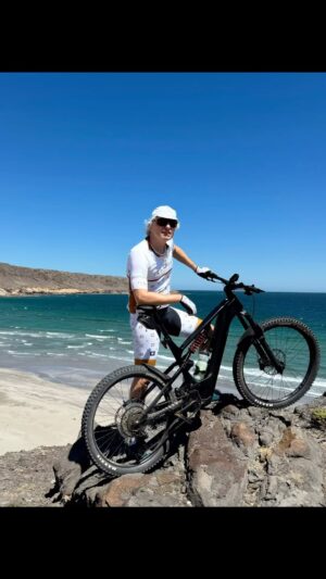 Oleg Tinkov Instagram - Keep exploring the World. The life is too short to work after 50 and leukemia 🙏