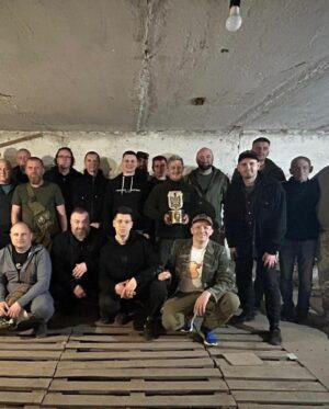 Oleksandr Pedan Instagram - Звітую про поїздку до військових і збір на мій День народження 🙌🏼 

Ми назбирали 151 тисячу гривень. Закупили 9 FPV-дронів з батареями та ще 3 нам подарували. 

Разом із @kostya_detkovskiy, @s.stahoff, @iliya_korman, @yuramagician та Ігорем Білим поїхали на передову особисто передати допомогу. 
 
Куп’янський напрямок. Передали 36-му батальйону 6 дронів і навіть зробили маленький концерт для волонтерів, які безперервно, незважаючи на небезпеку, роблять укриття для того, щоб наші військові могли відновитися.

Далі в нас була Донецька область: Лиман, Святогорськ. Дали кілька концертів там. 

Херсонщина. Також передали 6 дронів 86-му батальйону. І зробили концерт. 

Загалом проїхали три тисячі кілометрів, відвідали більше десяти підрозділів, дали близько десяти концертів. Підняли настрій і військовим, і собі. Віддячили їм за роботу. 

У свою чергу хлопці та дівчата з передової дякують вам за допомогу. За те, що не зупиняєтесь, підтримуєте і продовжуєте донатити. 

Окремо подяка волонтерам, які в Кривому Розі відремонтували нам бус, інакше ми б нікуди не доїхали 🫠

Висновки. Коротко. Роботи там дуже багато. Хлопці та дівчата щоденно, щохвилини ризикують життям. Ми бачили, що відбувається після того, як в будинок, де ми проводили багато вечорів, прилітає КАБ і від нього не лишається нічого, окрім вирви. 

Тому бачите збір – донатьте. Хлопці віддячать 💪🏼
 
Слава Україні!