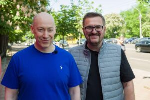 Oleksandr Ponomarov Instagram - Моє перше інтервʼю після початку повномасштабної війни ! Дякую @gordondmytro за розмову ! Переможемо, Слава Україні 🇺🇦
Посилання в коментарях