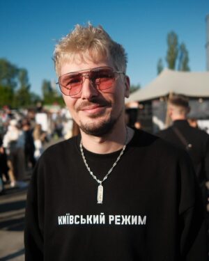 Oleksii Zavgorodnii Instagram - Квітневий @kurazh.kyiv і люди