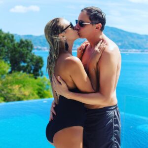 Olga Vainilovich Instagram - Люблю тебя я сильно 🔗#fromthemoonandback 💙 #photo @photo.kutuzova.phuket
