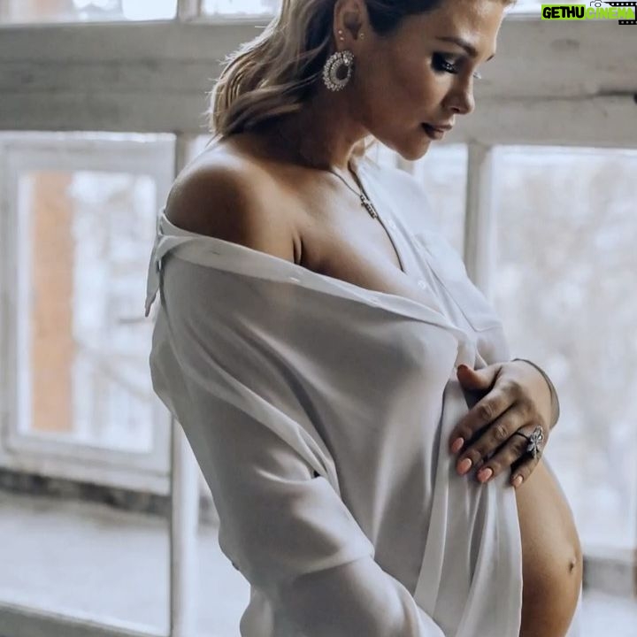 Olga Vainilovich - 1.1K Likes - С Днём рождения наш ангелочек👼,наш сыночек💙,наш Ванечка!!!! Как же мы счастливы,что ты у нас есть! Тебе всего 1 годик,а ты уже умеешь ходить и пытаешься говорить много разных слов,ты у нас такой умничка!! Мы безумно сильно тебя любим,❤️наш мистер смайлик😄!!! Дари свою улыбку и дальше миру!!! I LOVE YOU BABY!!! #birthdayboy #family #happybirthday