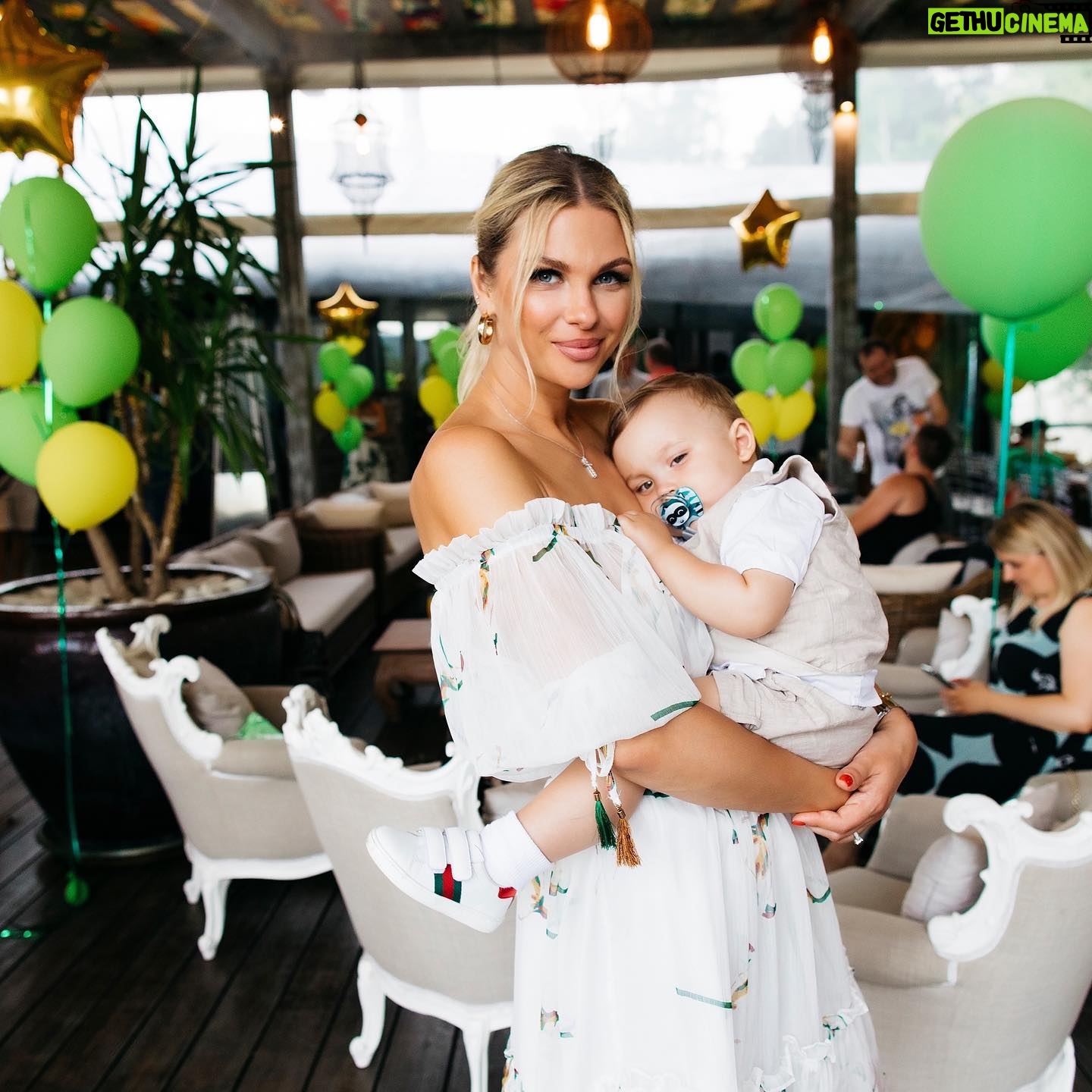 Olga Vainilovich - 1.8K Likes - ŠŃŠ±ŠøŠ¼ŃŠ¹ Š½Š°Ń ŠæŠøŃŠ¾Š¶Š¾Šŗ,Š½Š°Ń Š°Š½Š³ŠµŠ»Š¾ŃŠµŠŗ,Š½Š°Ń Š±Š¾Š³Š°ŃŃŃŃ, Ń ŠŠ½Ńм ŃŠ¾Š¶Š“ŠµŠ½ŠøŃ ŃŠµŠ±Ń,ŃŃŠ½Š¾Šŗ!!! ŠŃ Šø меŃŃŠ°ŃŃ Š½Šµ могли о ŃŠ°ŠŗŠ¾Š¼ ŃŃŠ½Šµ! Š”ŠæŠ°ŃŠøŠ±Š¾,ŃŃŠ¾ Š²ŃŠ±Ńал Š½Š°Ń Ń ŠæŠ°ŠæŠ¾Š¹!!! ššššā¤ļø