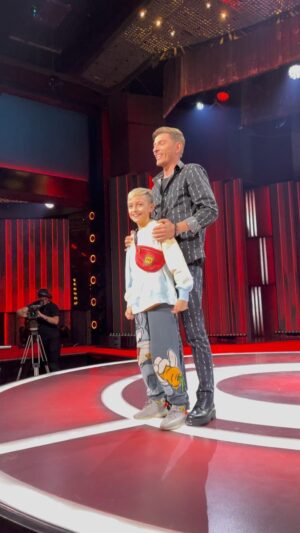 Olga Vainilovich Instagram - Сынок,мы тебя очень сильно любим!!! Папа Паша @pavelvolyaofficial Спасибо 🙏