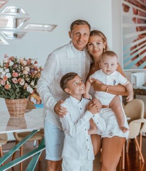 Olga Vainilovich Instagram - Нашему счастью сегодня 8 месяцев!!🐣❤️ @photo.kutuzova.phuket #family #happy #babyboy