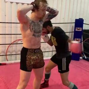 Oliver Claffey Instagram - Body conditioning and leopard print pants.

#CaptainJack #Boxing #Kickboxing #MuayThai #MMA #Pugilism #Training #Conditioning