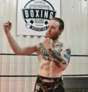 Oliver Claffey Instagram - The gloves are off.🥊

#CaptainJack #boxing #bareknuckle #mma