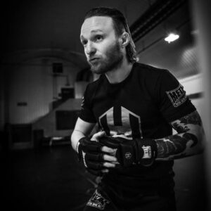 Oliver Claffey Instagram - In case you missed the news — first of all, how dare you — my fight has been delayed. As a matter of fact, the entire @hexagonemmafr card has been delayed.

Concerns over the weather have forced a change in date. What that new date is, right now, is uncertain. As soon as I know, you'll know. Such are the dangers when you're competing in a bull fighting arena.

It's something completely out of my control, though that doesn't make it any easier to accept. Getting the news half way into weight cut week meant it hit especially hard. But I've had some carbs now, and a coffee, and if you know me, you know that can make a world of difference to my mood.

Keep those eyes and apps open for updates as they come.

c'est la vie

🏴‍☠️x🇫🇷

📸@leehamiltoncooper

#CapnJack
