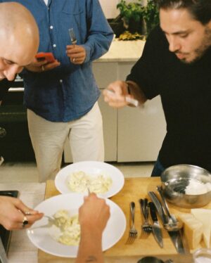 Oliver Ingrosso Instagram - Behind the scenes from when we made Quanto Basta