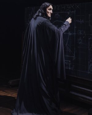 Oliver Masucci Instagram - Now on stage @hptheaterde photo @sandraludewigofficial #severussnape