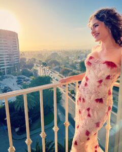 Olivia Grace Applegate Most Liked Photos and Posts