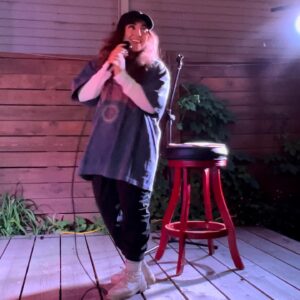 Olivia Leclerc Instagram - Il y a 1 mois, j’ai commencé à faire de l’humour sur scène. Après 4 semaines intensives de rodage, j’ai l’honneur d’embarquer sur la scène du @zoofest.offjfl ce soir, avec pleins d’autre humoristes que j’admire. 🙏🏻

Let’s do this ! 🔥
#standup #standupcomedy #humour #festival #zoofest #zoofestmtl #scene #openmic #rodage #lebordelcomedieclub #leterminalcomedieclub