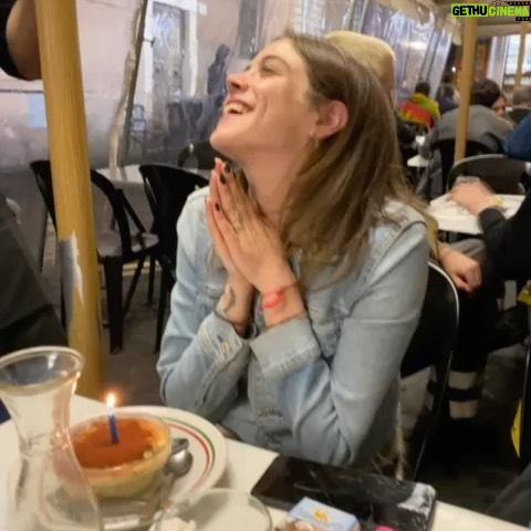 Olivia Luccardi - 1.5K Likes - My Roma Birthday Dump.
💕💕💕