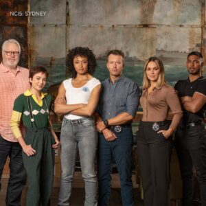 Olivia Swann Instagram - Season ✌🏽 baby
We’re getting the fam back together!
So happy. So excited. So grateful 💙 

NCIS: SYDNEY has been renewed for Season 2 on @paramountplusau and @cbstv @cbstvstudios in the US
🇦🇺🇺🇸

#ncissydney #season2 #ncis @ncisverse