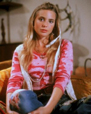 Olivia d'Abo Instagram - Hi friends, Happy Thursday! Come join me and my pal @danicamckellar for a special Wonder Years reunion starting tomorrow 3/17-3/19 at the 90’s con in Hartford Connecticut 💕☺️ There will be photo ops and cool panels with some of your favorite 90’s shows! Wonder years panel is on Sunday 3/19. Swipe to see the event’s full schedule. Can’t wait to see you all there! 🙌🏽