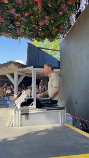 Olivier Primeau Instagram - Guetta au @beachclubmtl