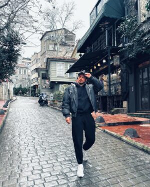 Ömer Faruk Aran Instagram - 🚶🏻