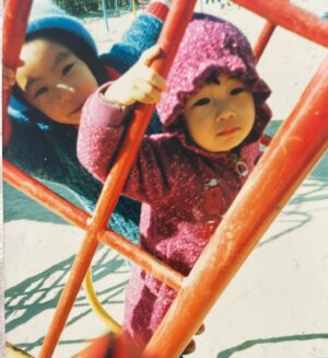 On Ju-wan Instagram - 새해 복 많이 받으세요🙇‍♂️

2024년 설 연휴 건강하게 행복하게 보내고~ 
좋은 추억과 기억으로 가득하게~🙏

본집와서 앨범 뒤적거리다~ㅎ