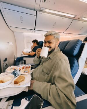 Onadio Leonardo Instagram - Short trip in 🇰🇭