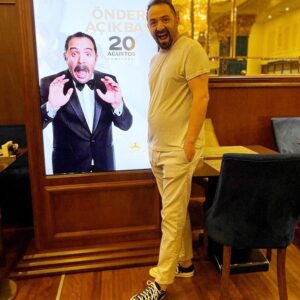 Önder Açıkbaş Instagram - @lordspalacekibris çookk güldük😎