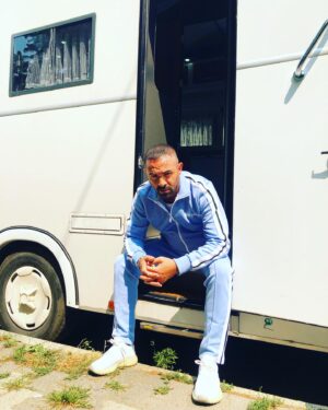 Önder Açıkbaş Instagram - Koparan Kardeşler NAYLON EŞOFMANLI😎