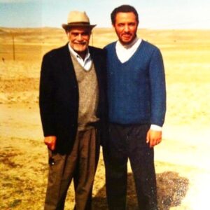 Önder Açıkbaş Instagram - RİP OMAR SHARİF 🙏🏻 momo ve kuran çiçekleri filminden.