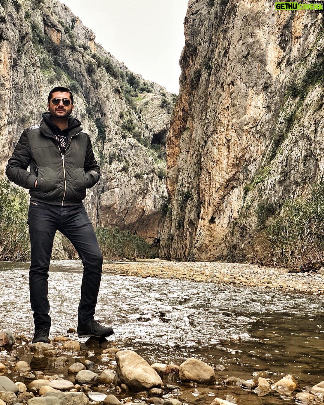 Onur Akbay - 22.5K Likes -