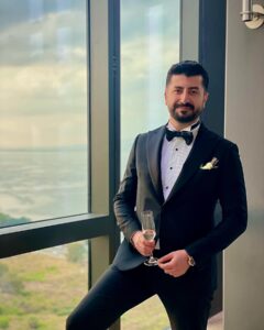 Onur Akbay Most Liked Photos and Posts